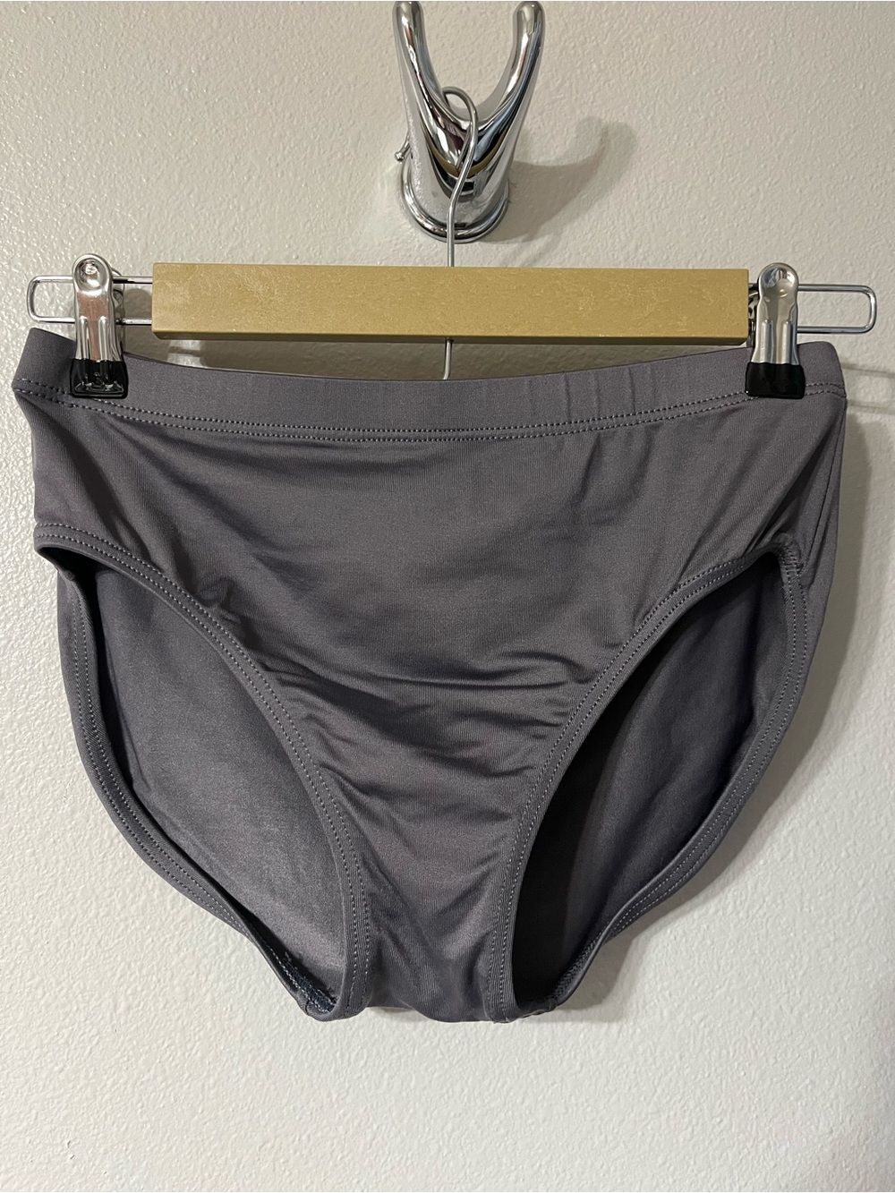 Classic Bottom in Charcoal Gray